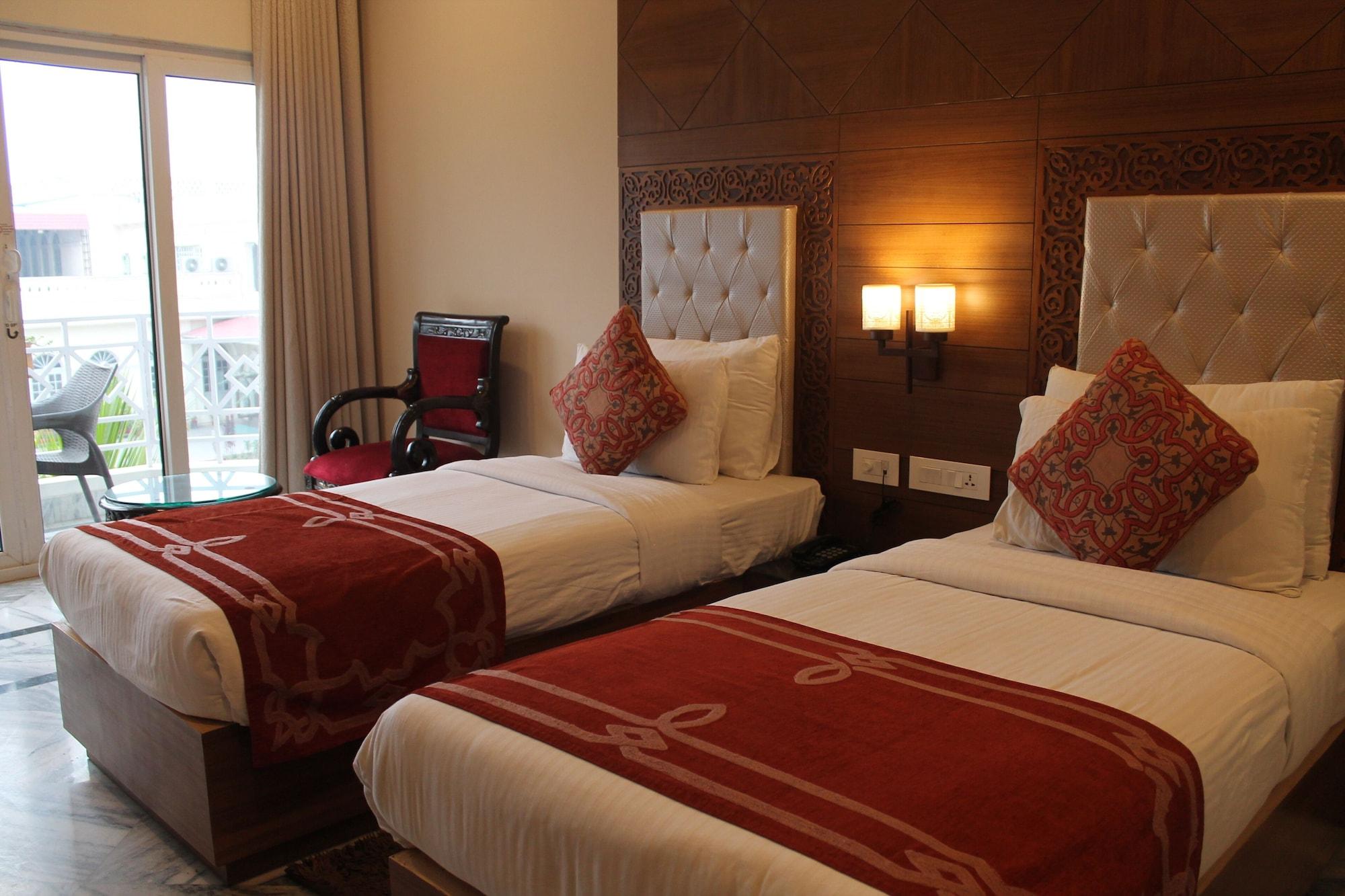 Hotel Surya, Kaiser Palace Varanasi Eksteriør bilde