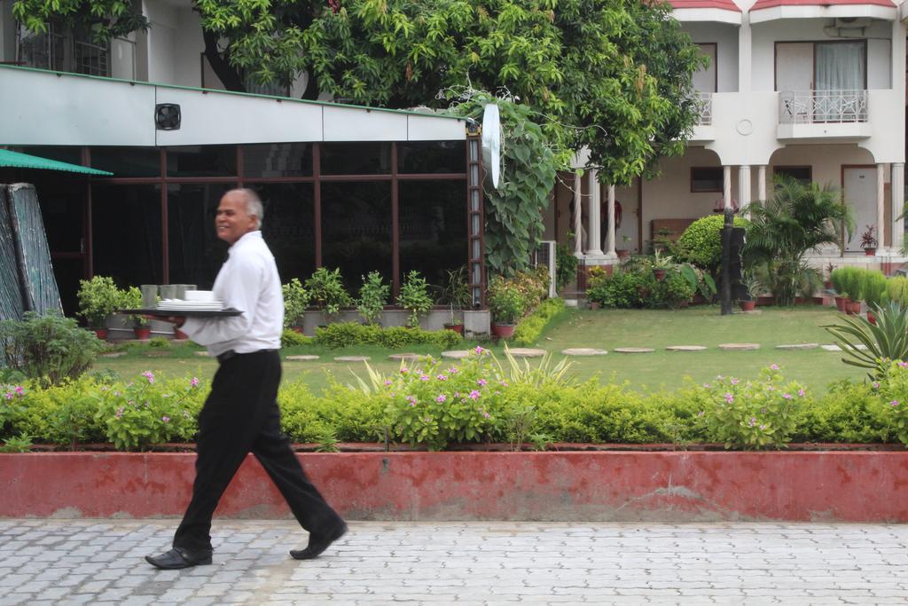 Hotel Surya, Kaiser Palace Varanasi Eksteriør bilde